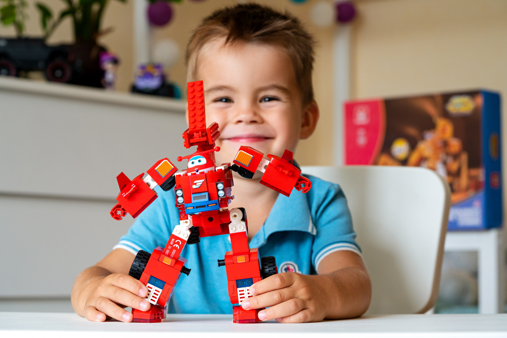 - Super Wings Small Blocks 2-in-1 Buildable Transforming Vehicle Jett,  269  (EU385005)