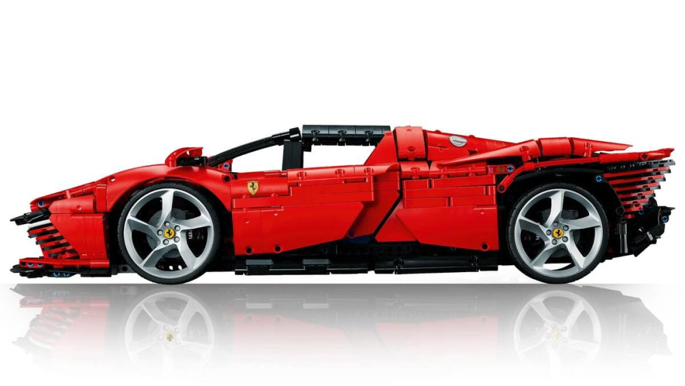 Конструктор Lego Technic Ferrari Daytona SP3 3778 предмети (42143)