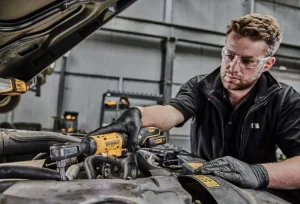 Гайкокрут кутовий DeWALT DCF504N
