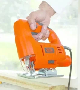 Електролобзик BLACK+DECKER JS20
